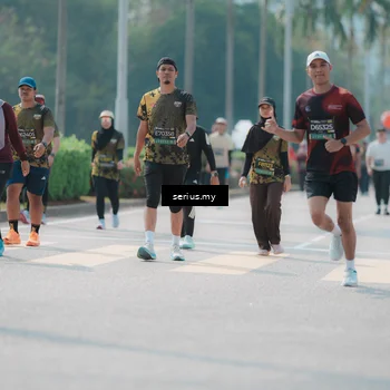 Runner Photo 6452393