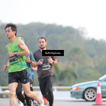 Runner Photo 6452398