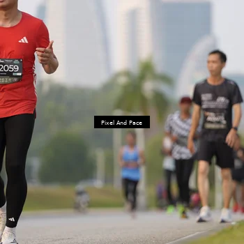 Runner Photo 6452409
