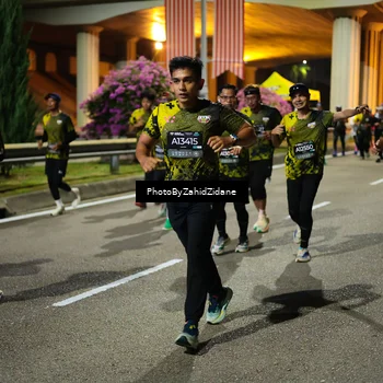 Runner Photo 6452421
