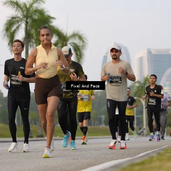 Runner Photo 6452422