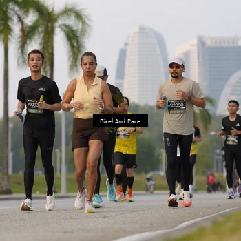 Runner Photo 6452423