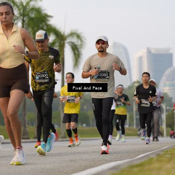 Runner Photo 6452428