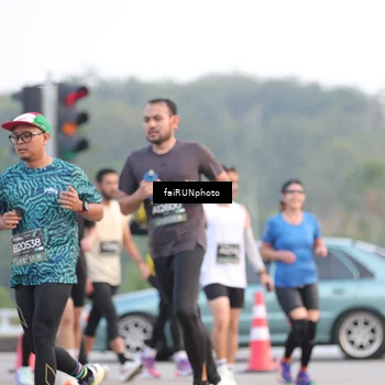 Runner Photo 6452435