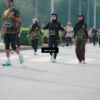 Runner Photo 6452439
