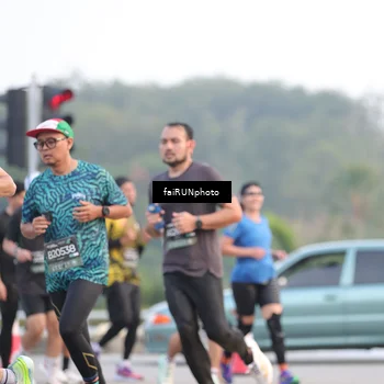 Runner Photo 6452440