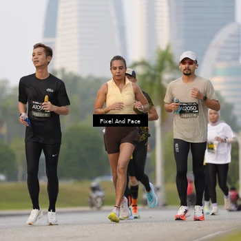 Runner Photo 6452445