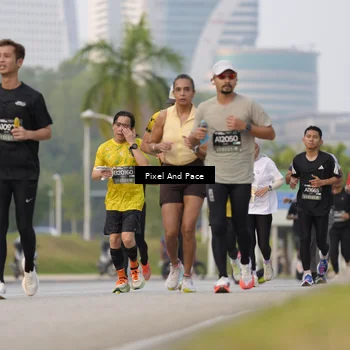 Runner Photo 6452453