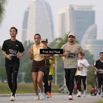 Runner Photo 6452461