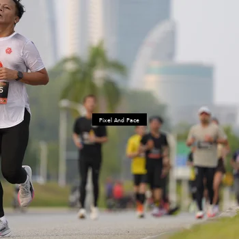 Runner Photo 6452468