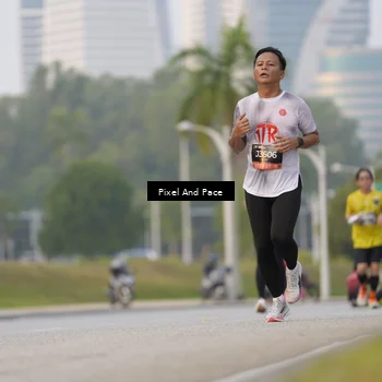 Runner Photo 6452478
