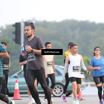 Runner Photo 6452501