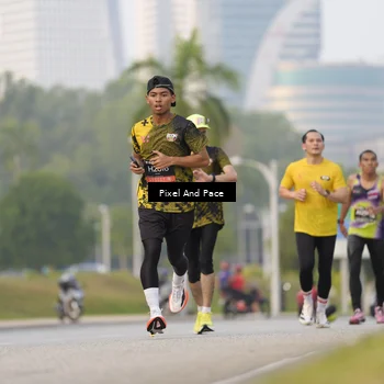 Runner Photo 6452540