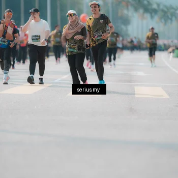 Runner Photo 6452551