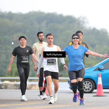 Runner Photo 6452554