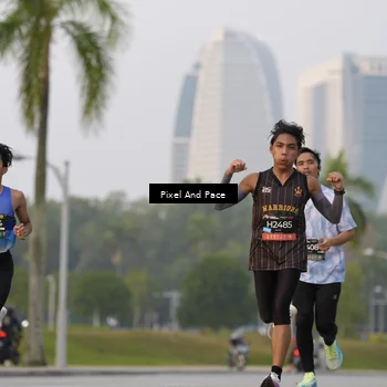 Runner Photo 6452559
