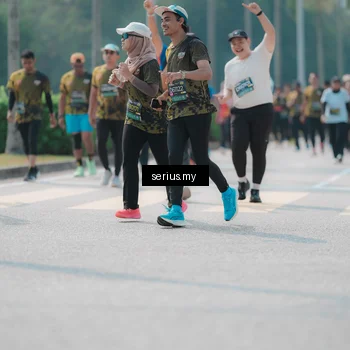 Runner Photo 6452573