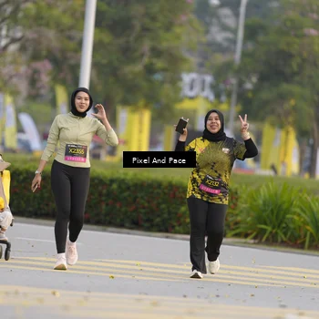 Runner Photo 6452645