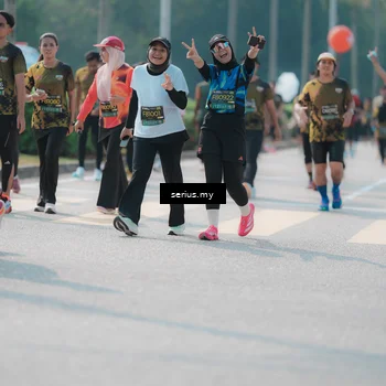 Runner Photo 6452660