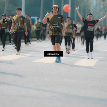 Runner Photo 6452698