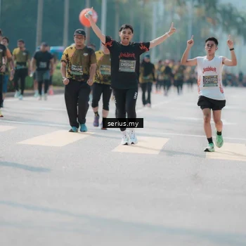 Runner Photo 6452712