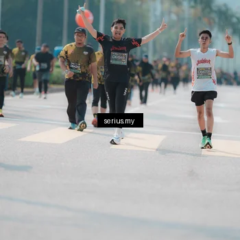Runner Photo 6452715