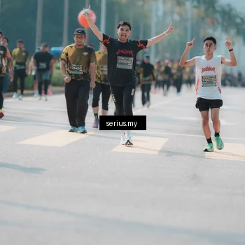 Runner Photo 6452716