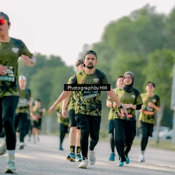 Runner Photo 6452723