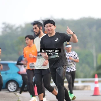 Runner Photo 6452729