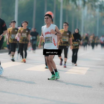 Runner Photo 6452755