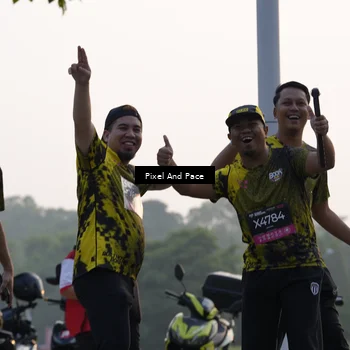 Runner Photo 6452759