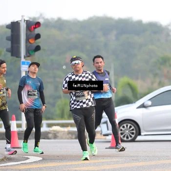 Runner Photo 6452773