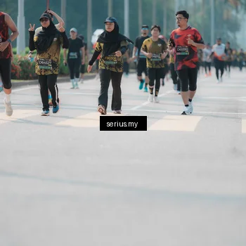 Runner Photo 6452823