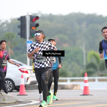 Runner Photo 6452833