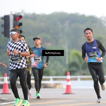 Runner Photo 6452836