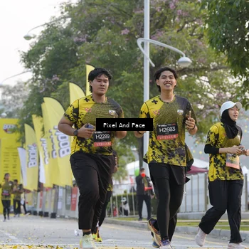 Runner Photo 6452839