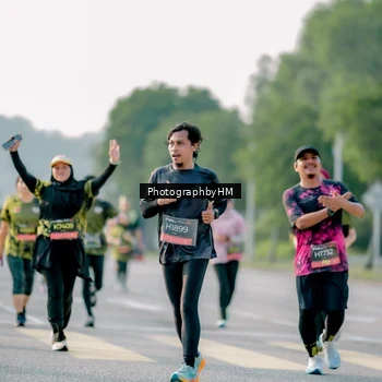 Runner Photo 6452840