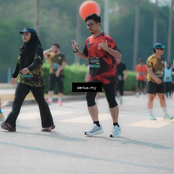 Runner Photo 6452856