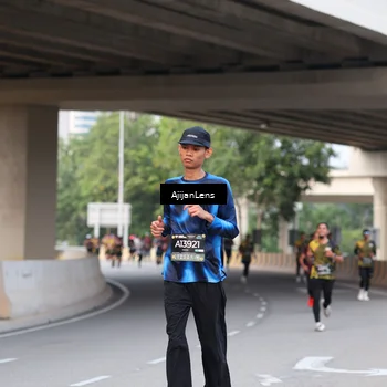 Runner Photo 6452857