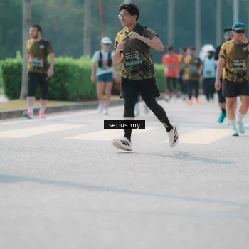 Runner Photo 6452874