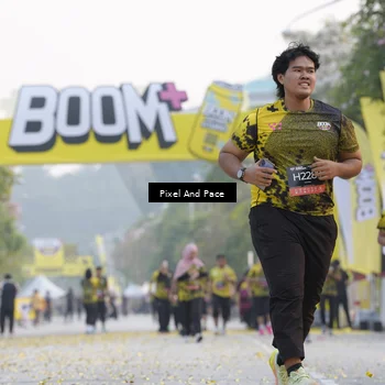 Runner Photo 6452879
