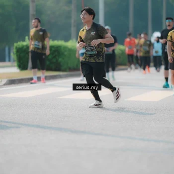 Runner Photo 6452881