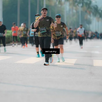 Runner Photo 6452895