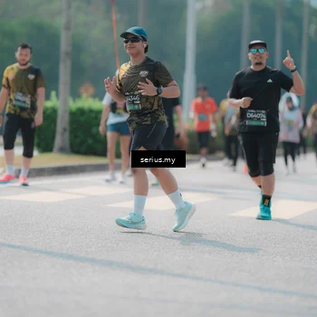 Runner Photo 6452936