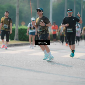 Runner Photo 6452941