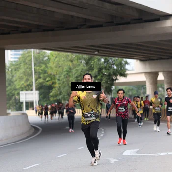 Runner Photo 6452944