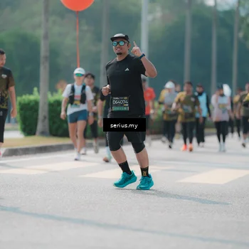 Runner Photo 6452950