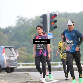 Runner Photo 6452956