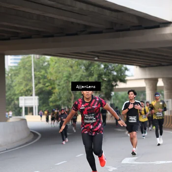 Runner Photo 6452957