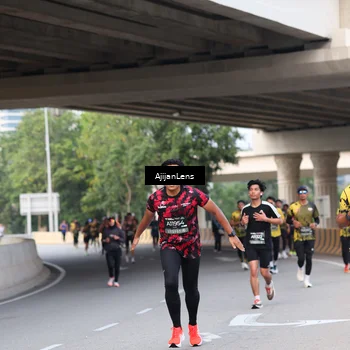 Runner Photo 6452972